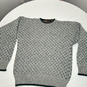 EUC Authentic Issue, Men’s wool sweater, grey with green trim and stitching SZ L